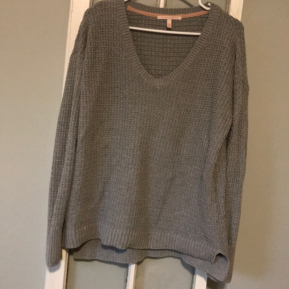 Knit sweatshirt